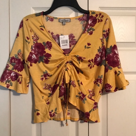 Crave Fame Tops - CRAVE FAME NWT Junior’s X-Large Yellow Floral Top